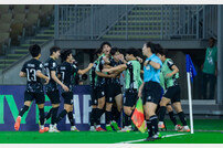 승부차기에서 웃은 U-17 백기태호, 아시안컵 8강서 타지키스탄 꺾고 준결승행