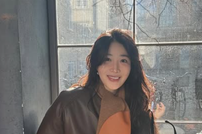 다비치 이해리, 분위기를 입는다 [스타의 패션]