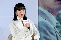 배두나, 이기적인 각선미~