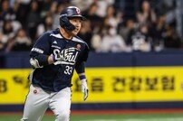 [베이스볼 피플] ‘오재원 쇼크’ 악몽 털었다…‘최고의 조커’ 두산 김인태 “많아진 팬들 보며 동기부여, 당연히 주전 욕심 있다”