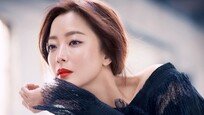 [뷰티정보] 원조여신 김희선, 랑콤 뮤즈 발탁…‘여신 미모’ 화보 공개 外