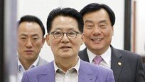 ‘한국의 바이든’ 꿈꾸는 ‘엉클 박’… 사라지지 않는 노병[황형준의 법정모독]