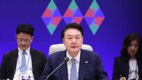 尹, 한중일 정상회의서 “北 위성발사 단호히 대응해야”