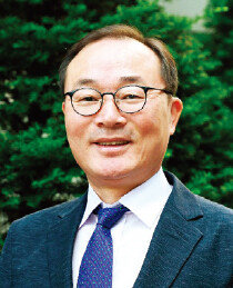 김홍유 경희대 경영대학원 교수