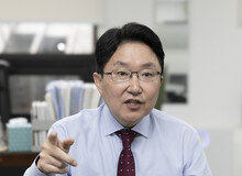 “추경이 ‘민심’이라면 민주당보다 더 큰 규모 추경 주장하라”