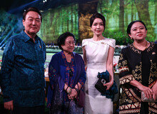 “로저비비에는 또 뭐야?”… 끝없이 나오는 김건희 명품 수수 의혹