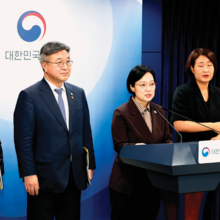 공공기관 통합은 국민 서비스 더 늘리는 것에 초점 맞춰야