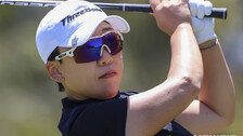 신지애, 日투어 최다 상금 대회 우승…JLPGA 28승째 달성