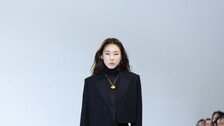 무심한 듯 시크하게… 브랜드 로고-화려한 디테일 없이 시선 사로잡는 ‘콰이어트 럭셔리’[스타일리스트 임승희의 패션키워드]