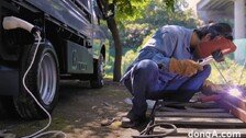 전기차 활용성 높이는 ‘V2L’ 기술… 용접에 TV·에어컨 전력까지 공급