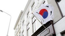 사비로 30년간 헤이그 이준기념관 지킨 송창주 관장, 국민훈장 목련장