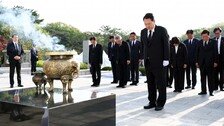 조국당 “尹 4·19 도둑 참배”…대통령실 “자기애 과하다”
