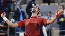 조코비치, 프랑스오픈 테니스 16강행…4시간 넘는 혈투 끝 승리