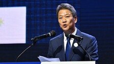 통일-남북관계 두고 전·현 정권 설전…北 적대적 행보에 책임 전가