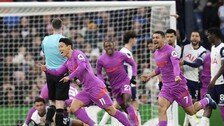 EPL 시즌 첫 ‘코리안더비’… 황희찬만 날았다