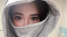 ‘활동 중단’ 박봄, 얼굴 가리고 눈만 ‘빼꼼’