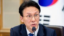 서울시장 여론조사에 김민석 포함한 김어준…총리실 “매우 유감”