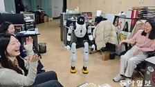 [글로벌 현장을 가다/김철중]“주문 이틀 만에 배송”… 휴머노이드 로봇 렌털 시대 연 중국