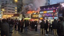 서울 북창동 상가건물에서 화재…소방당국 진화 중