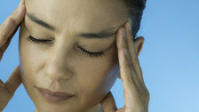 “귀 안까지 찌릿”…뒤통수 통증 부르는 이 질환은?