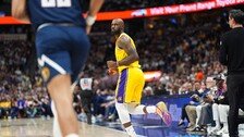 르브론, 압둘자바 넘고 NBA 새 역사…레이커스는 패배