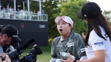 김효주, 루키때 우승한 대회 또 품었다… “똑같은 트로피 기뻐”