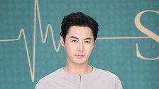 전진, 김동완 논란 속 신화 데뷔 28주년 소감…“멤버들 자리 지켜 고마워”