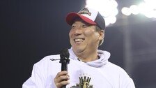 LG 팬-김현수 팬, 잠실 개막전 마주 보고 응원 ‘진풍경’ 예고
