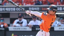 개막전부터 번뜩인 한화 오재원, 고졸 신인 최다 안타 타이