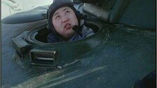 탱크 위에 선 13살 김주애…차력쇼 보다 탱크 사진에 주목해야 하는 이유[청계천 옆 사진관]