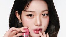 [프리미엄뷰]K뷰티 ‘어뮤즈’ 프랑스 파리 심장을 관통하다!… ‘갤러리 라파예트’에서 단독 팝업스토어 운영