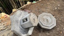 부산 해동용궁사 석등 무너져 관광객 2명 부상