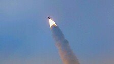 北, 동해상에 단거리 탄도미사일 발사…트럼프 방중 앞 무력 시위