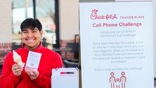 “식당서 휴대전화 금지”…美 ‘노 스크롤’ 외식 트렌드 확산