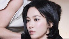송혜교, 과감한 시스루 드레스…섹시미에 우아함까지