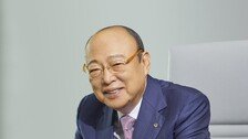 ‘방산 특수’ 한화, 롯데-포스코 제치고 재계 5위로
