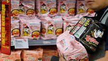 불닭 봉지 앞 닭도 세대교체?…삼양, 새 캐릭터 페포 검토
