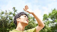 ‘자외선 공습’ 피부만 신경쓰나요?…“눈도 치명적”