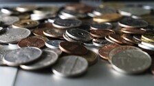 英 농가 바닥서 금화 무더기 발견…17세기 내전 때 은닉 추정