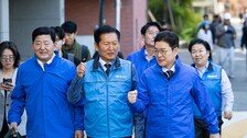 선관위, 정청래에 선거법 준수 촉구…“당명 적힌 조끼, 금지기간에 착용”
