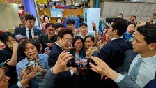 고비마다 대통령들은 ‘시장’에 간다…지켜보는 野는 ‘불편’