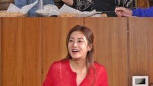 이요원 “뭣 모르고 분위기 휩쓸려 23살에 결혼” 고백