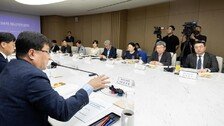 정부 “2030년까지 초대형 태양광 단지 10곳 조성”