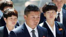 우승한 北 내고향축구단, ‘북측’ 호칭에 기자회견장 퇴장