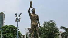 인도에 세워진 21ｍ 메시 동상, 강풍에 흔들려 결국 철거