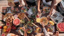 뇌·심장 지키는 저녁 식사 시간은?…“잠들기 3시간 전에는 식사 마쳐라”