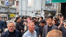 젠슨 황-정의선, 우래옥서 점심 회동…피지컬 AI 동맹 재확인