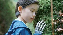 죽은 아들 꼭 닮은 로봇… 다시 사랑할 수 있을까?