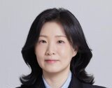 [오늘과 내일/신수정]정치에 갇힌 14년 마트 규제, 이젠 바꿀 때