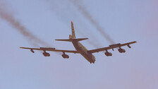 B-52 폭격기, 美기지서 이륙 직후 추락…탑승자 전원 사망